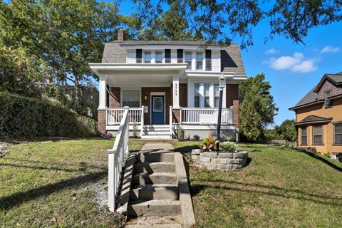 Photo of 2711 Baker Avenue, Cincinnati, OH 45211 (MLS # 1856672)