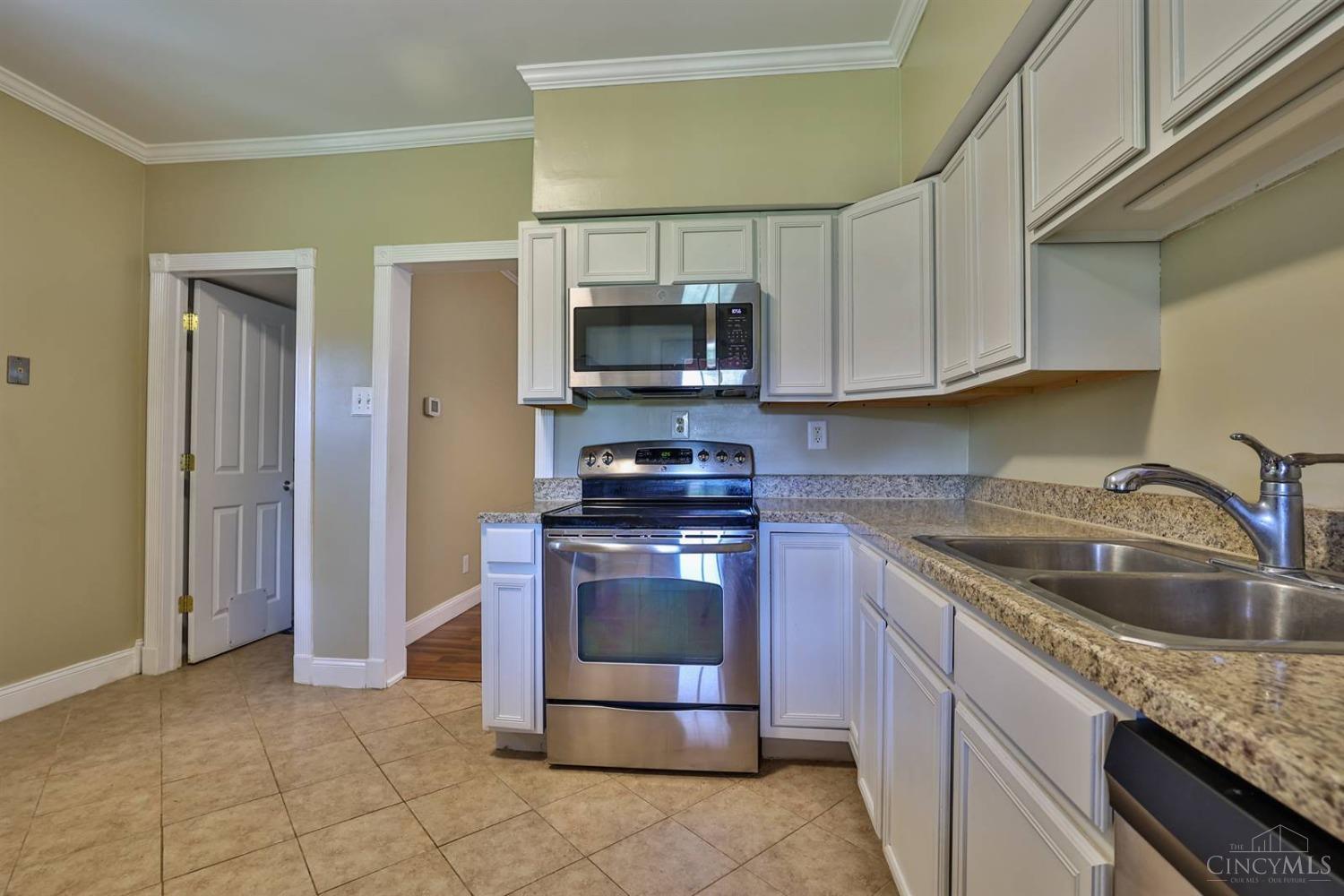 435 Hanna Avenue, Loveland, Ohio image 13