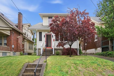 Photo of 3040 Taylor Avenue, Cincinnati, OH 45220 (MLS # 1875995)