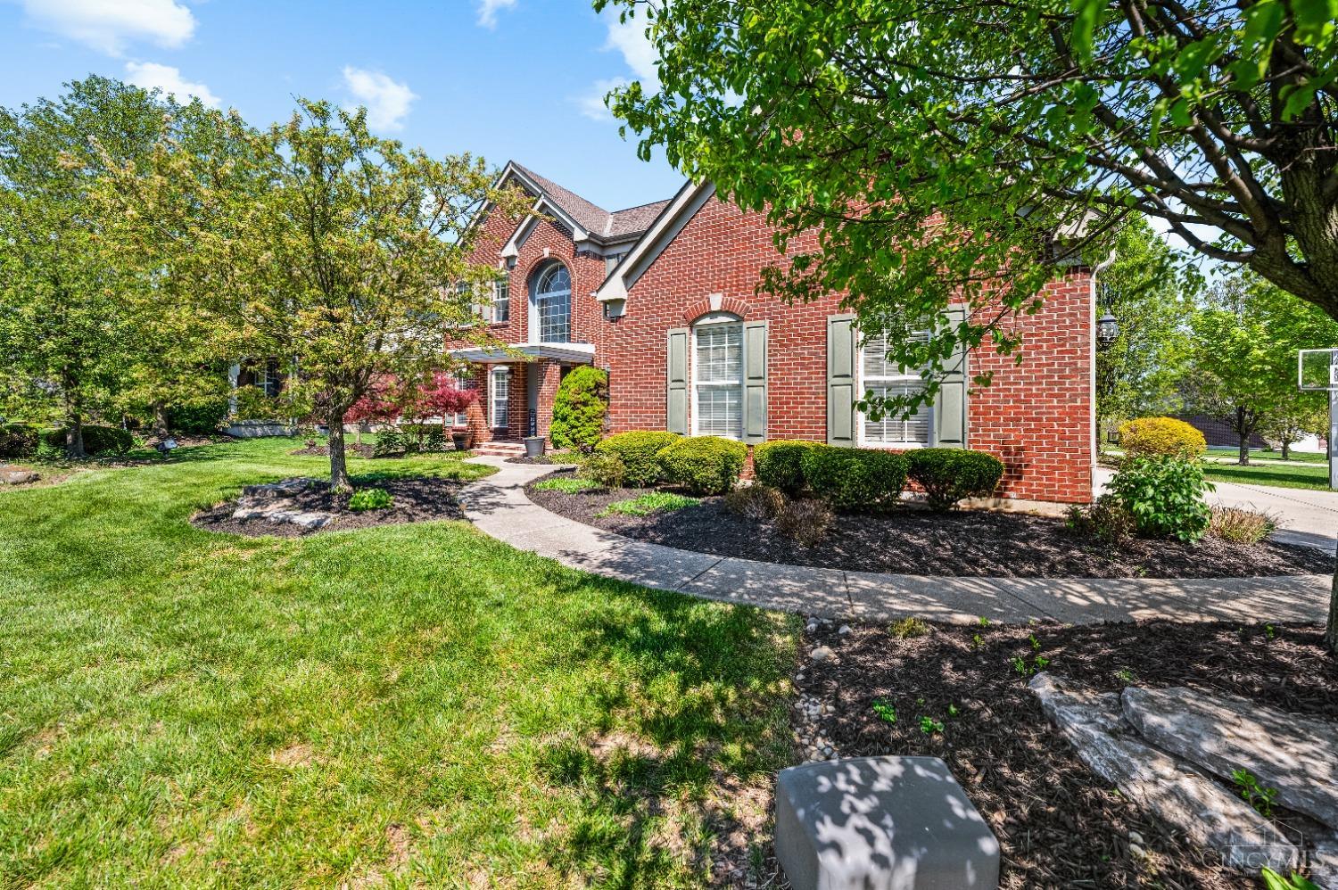 8013 Spring Garden Court, West Chester, Ohio image 3