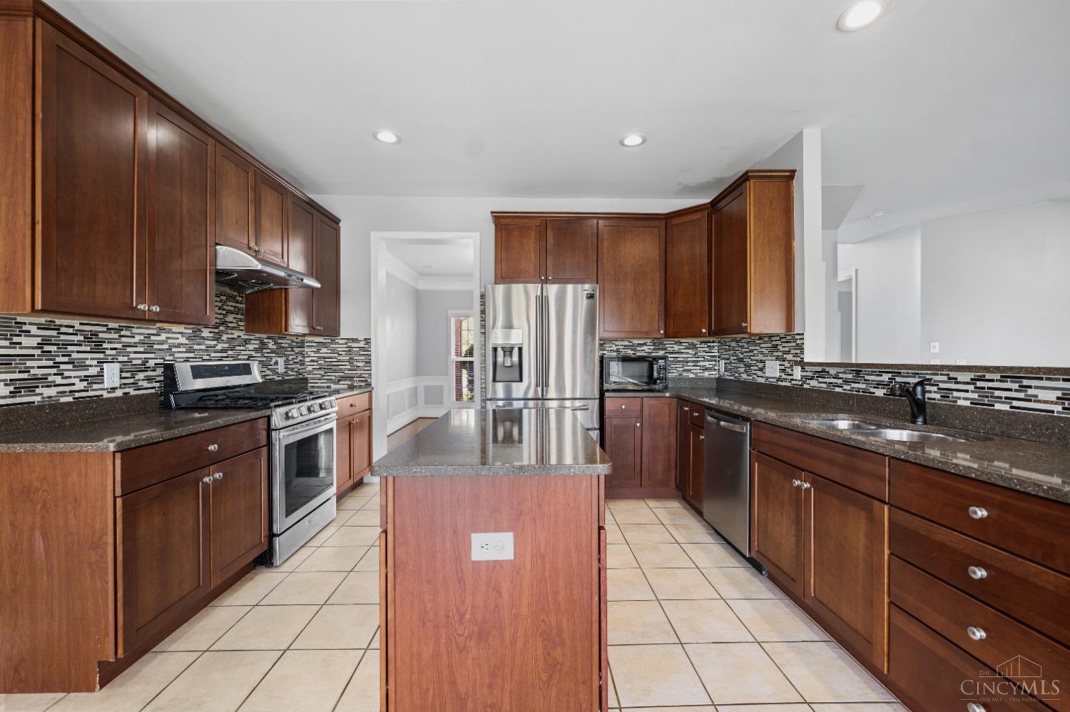 8013 Spring Garden Court, West Chester, Ohio image 12