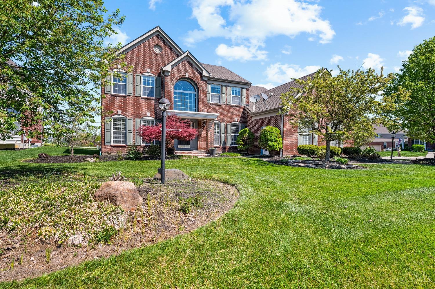 8013 Spring Garden Court, West Chester, Ohio image 2