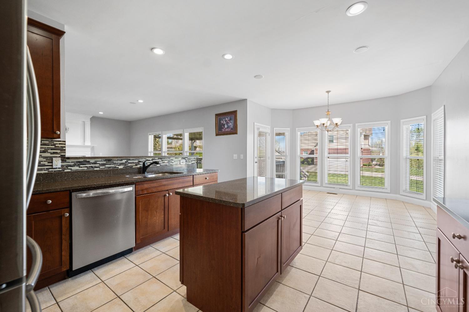 8013 Spring Garden Court, West Chester, Ohio image 13