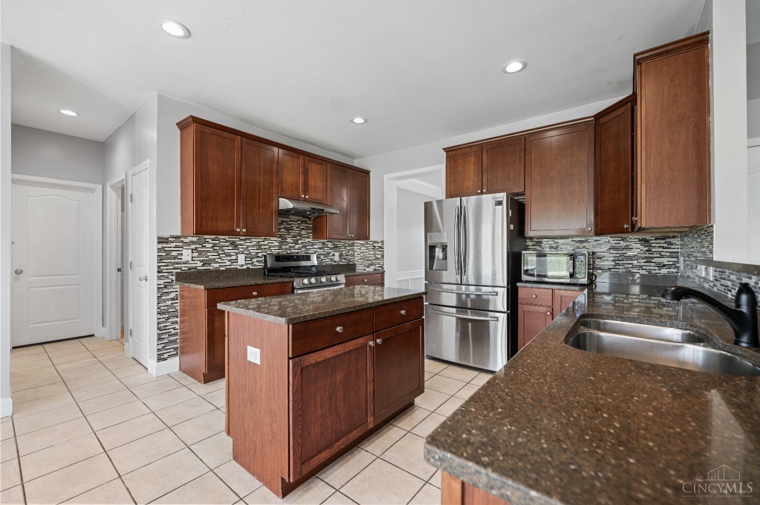 8013 Spring Garden Court, West Chester, Ohio image 11