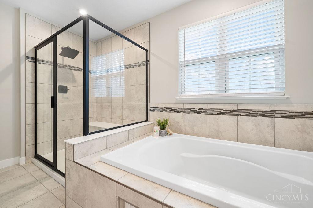 1383 Autumn Ridge Drive, Lebanon, Ohio image 24