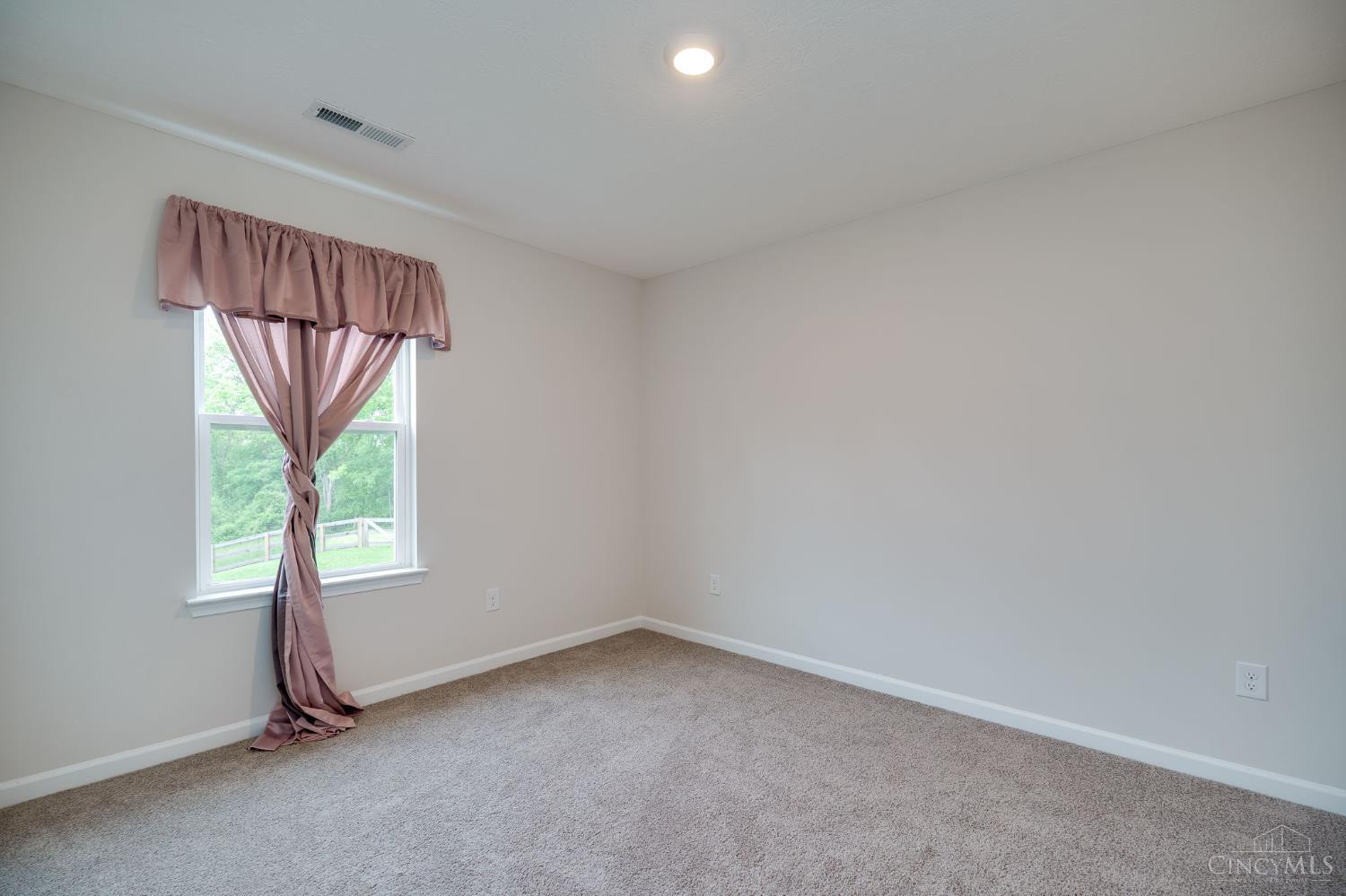 103 River Heights Drive, New Richmond, Ohio image 18