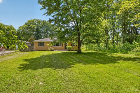 Photo of 4021 Barrick Low Lane, Williamsburg Township, OH 45103 (MLS # 1879315)