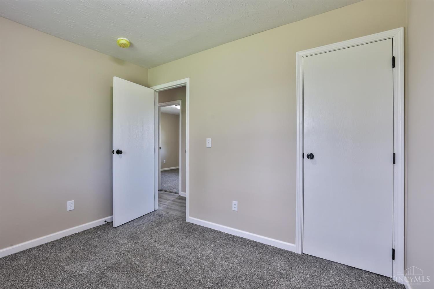 10872 Hetzler Road, Gratis Twp, Ohio image 16