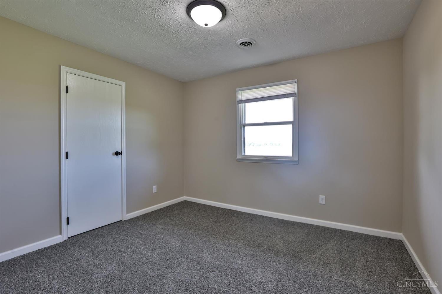 10872 Hetzler Road, Gratis Twp, Ohio image 17