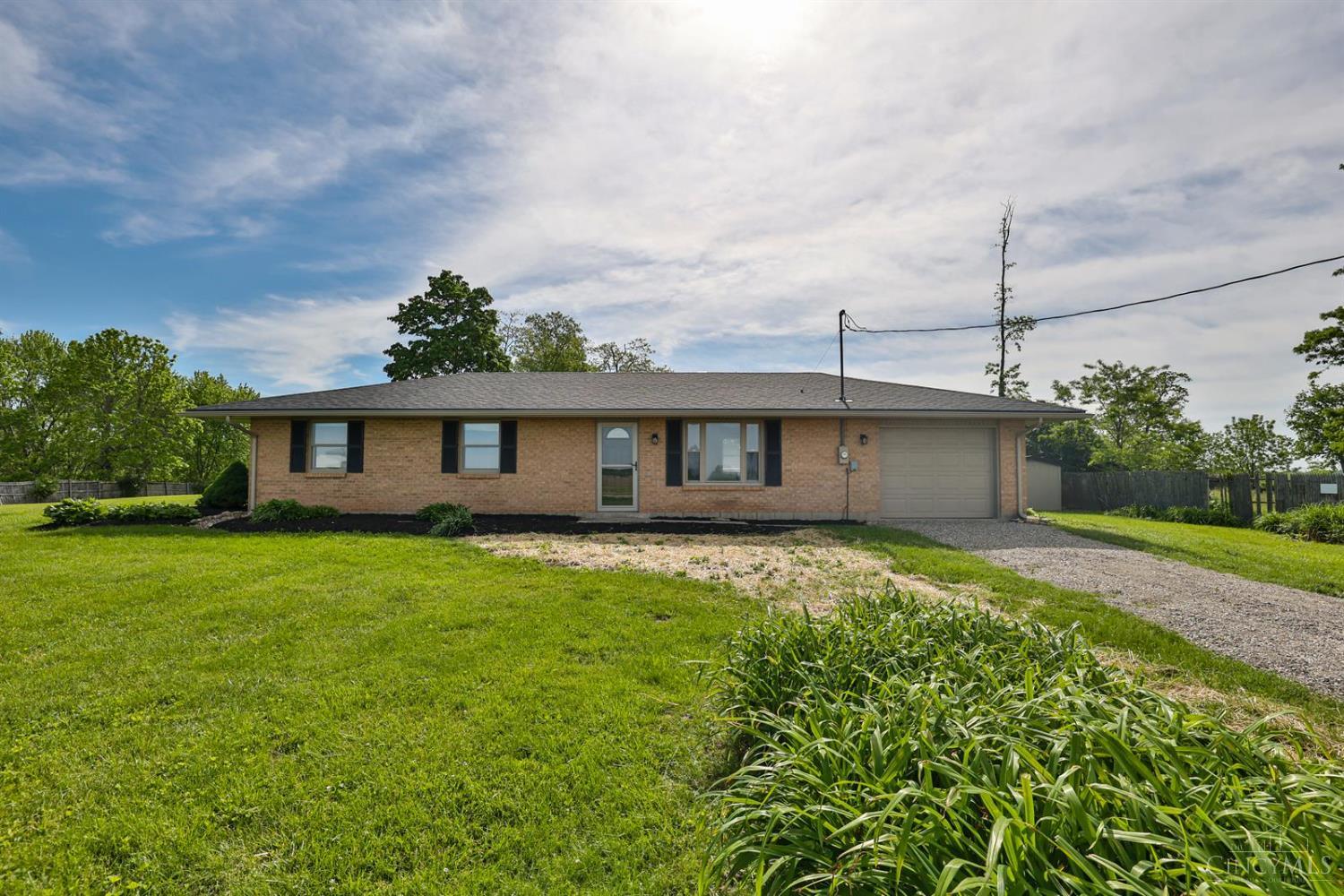 10872 Hetzler Road, Gratis Twp, Ohio image 2