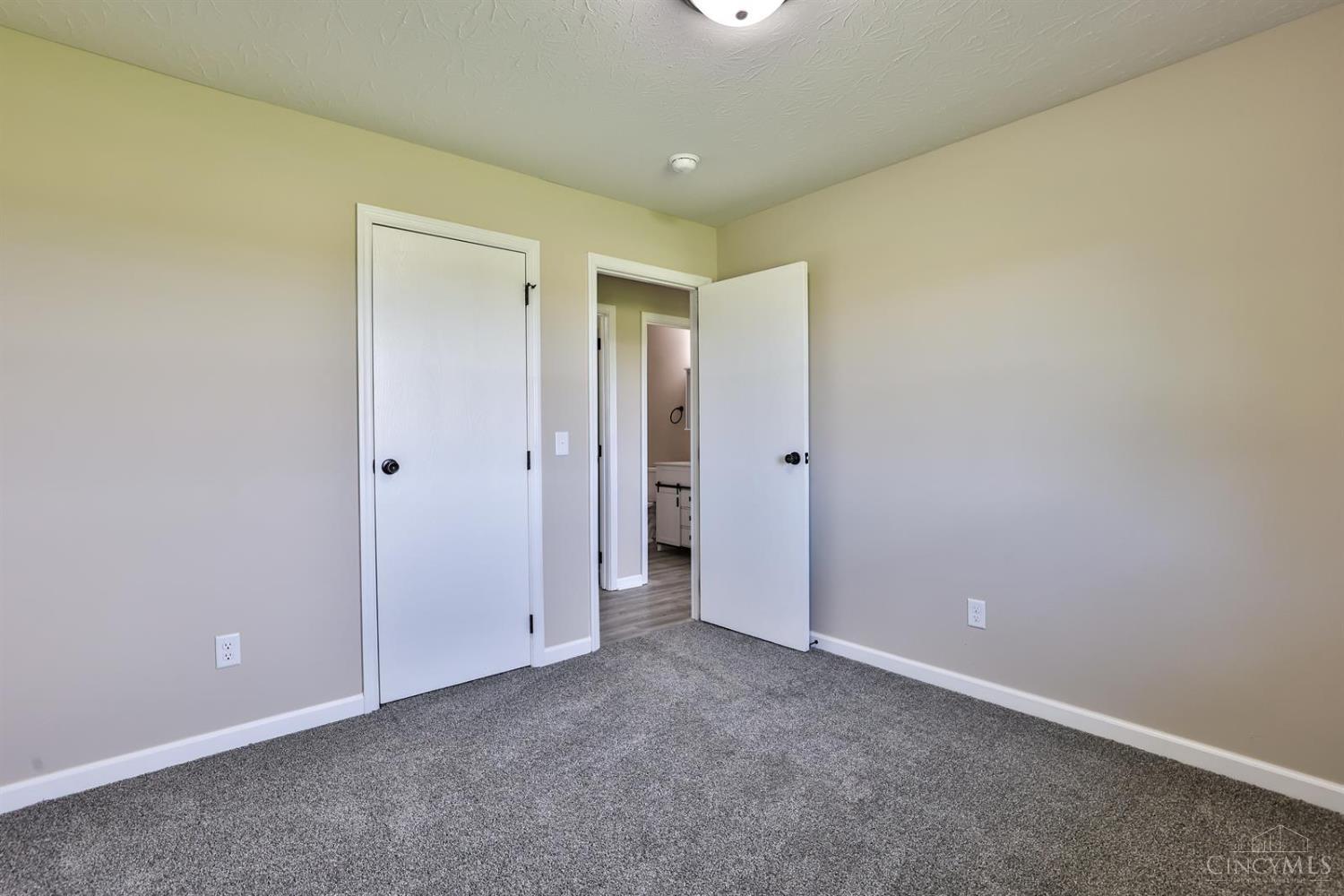 10872 Hetzler Road, Gratis Twp, Ohio image 14