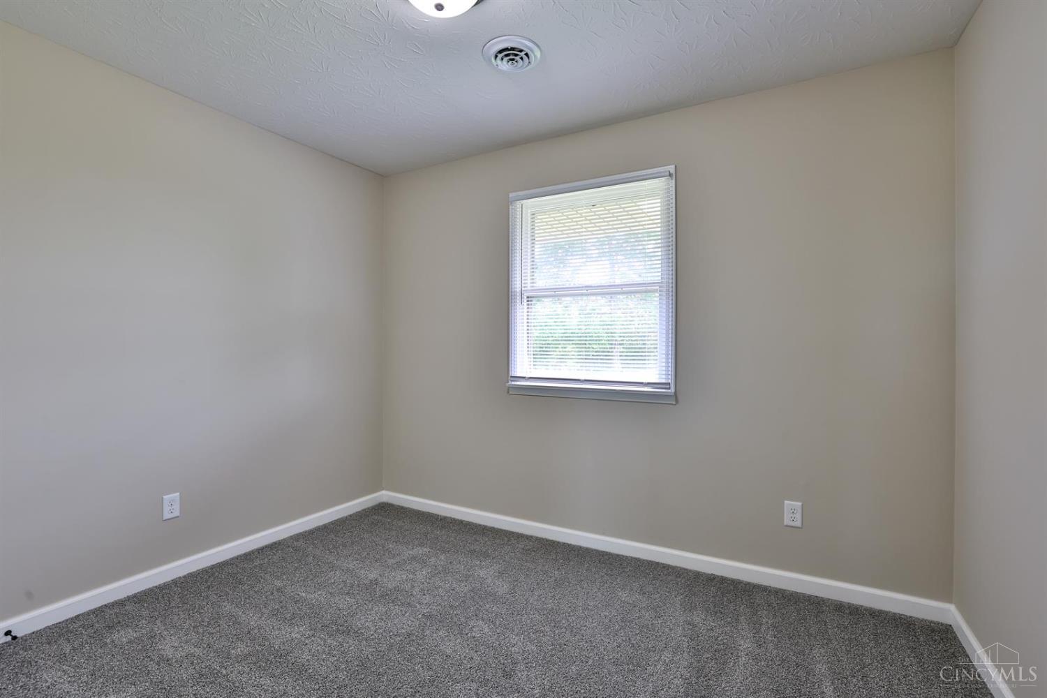 10872 Hetzler Road, Gratis Twp, Ohio image 15