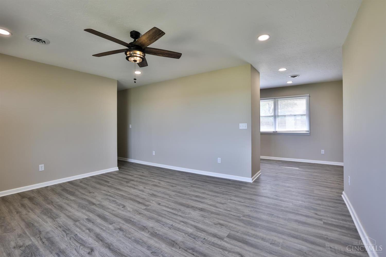 10872 Hetzler Road, Gratis Twp, Ohio image 6