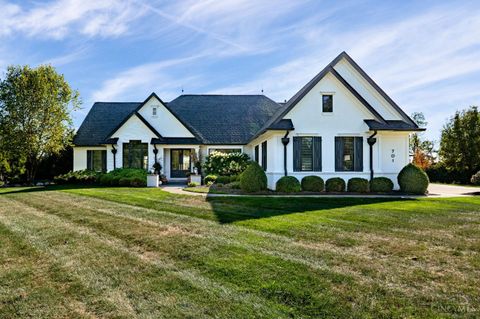 Photo of 701 Grand Wood Court, Clearcreek Township, OH 45066 (MLS # 1872646)