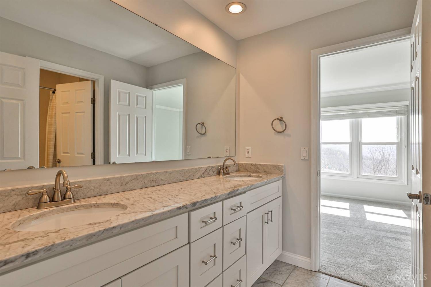 6567 Wyndwatch Drive, Cincinnati, Ohio image 32