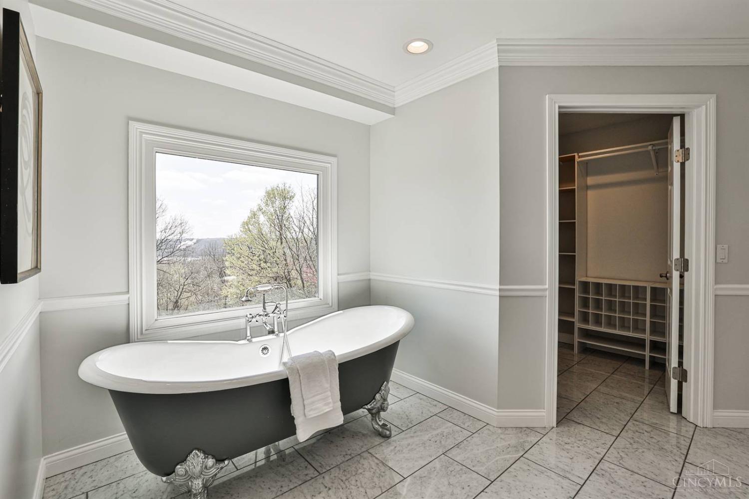 6567 Wyndwatch Drive, Cincinnati, Ohio image 19