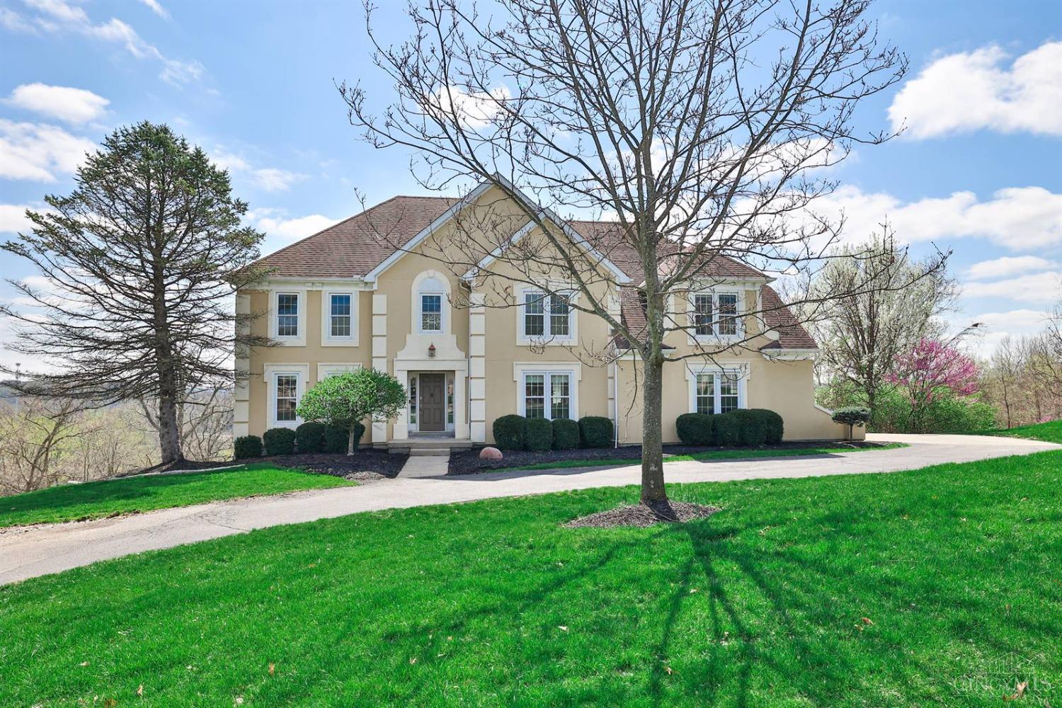 6567 Wyndwatch Drive, Cincinnati, Ohio image 1