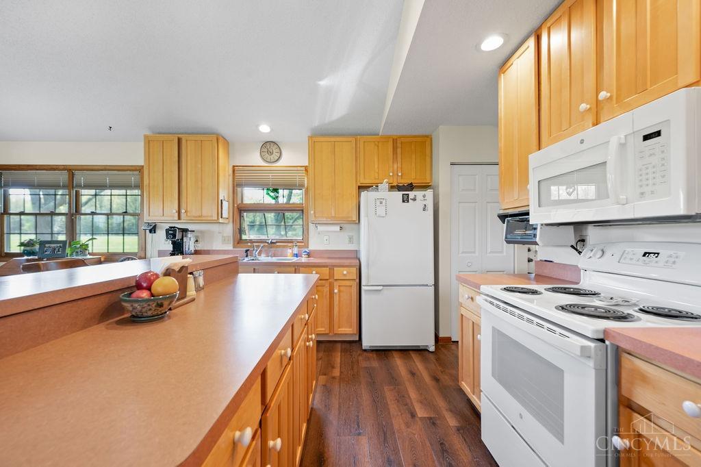 3407 Twin Bridges Road, Williamsburg, Ohio image 12