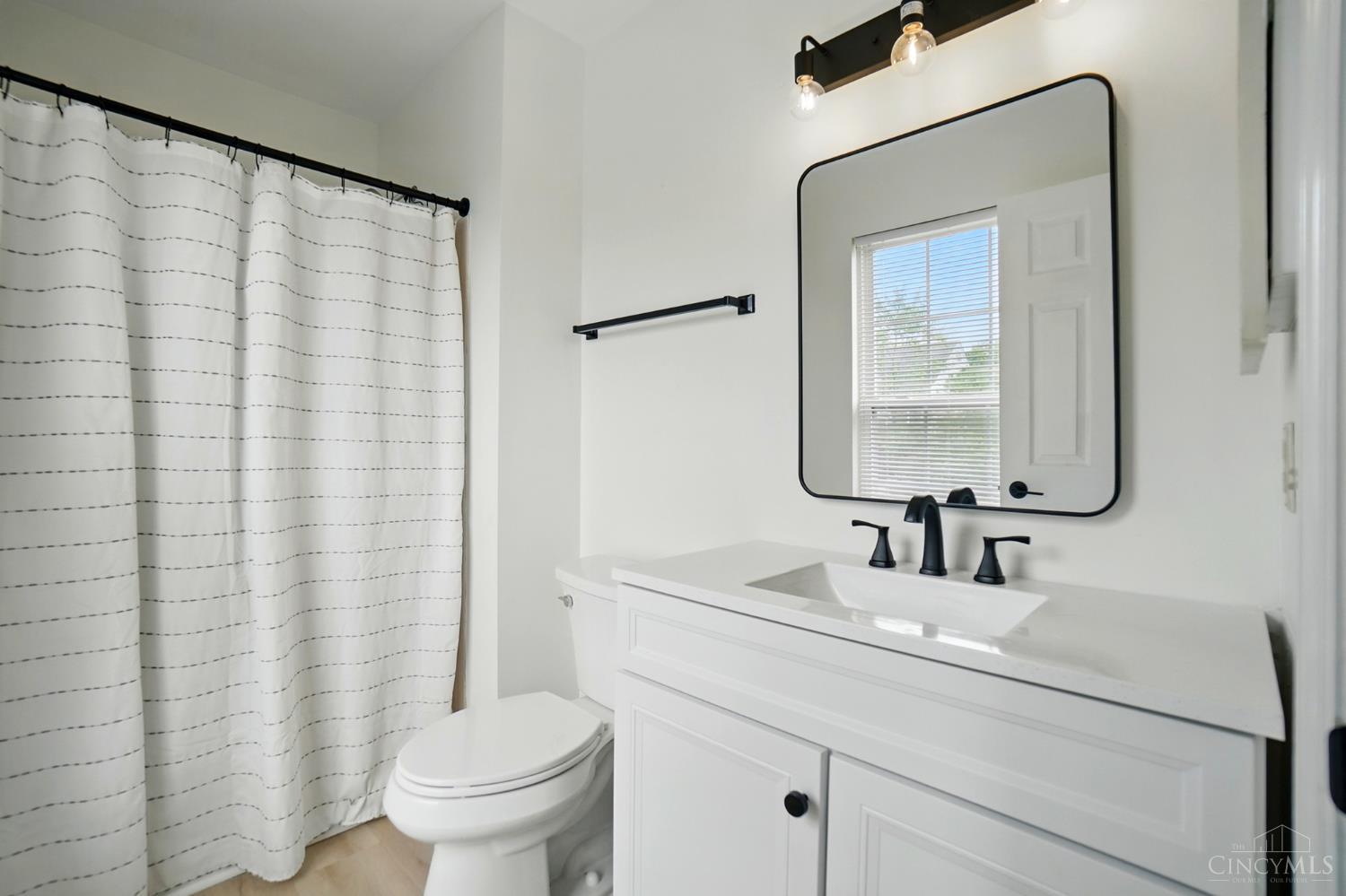 3396 Woodside Drive, Fairfield, Ohio image 21