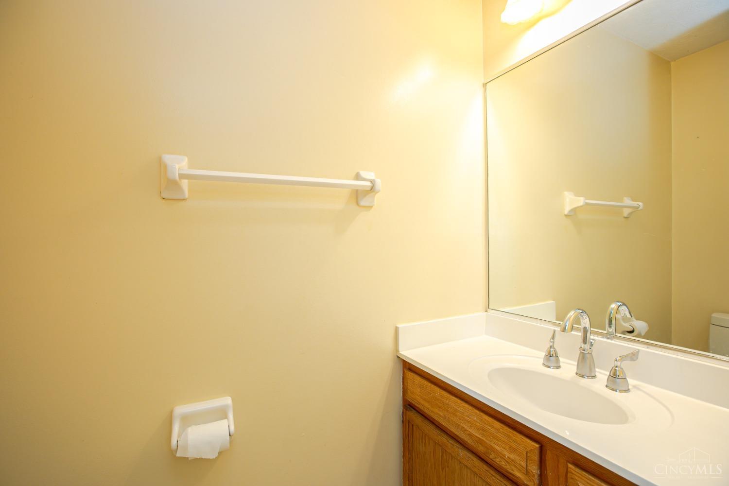 5570 Wanda Way, Fairfield Twp, Ohio image 17