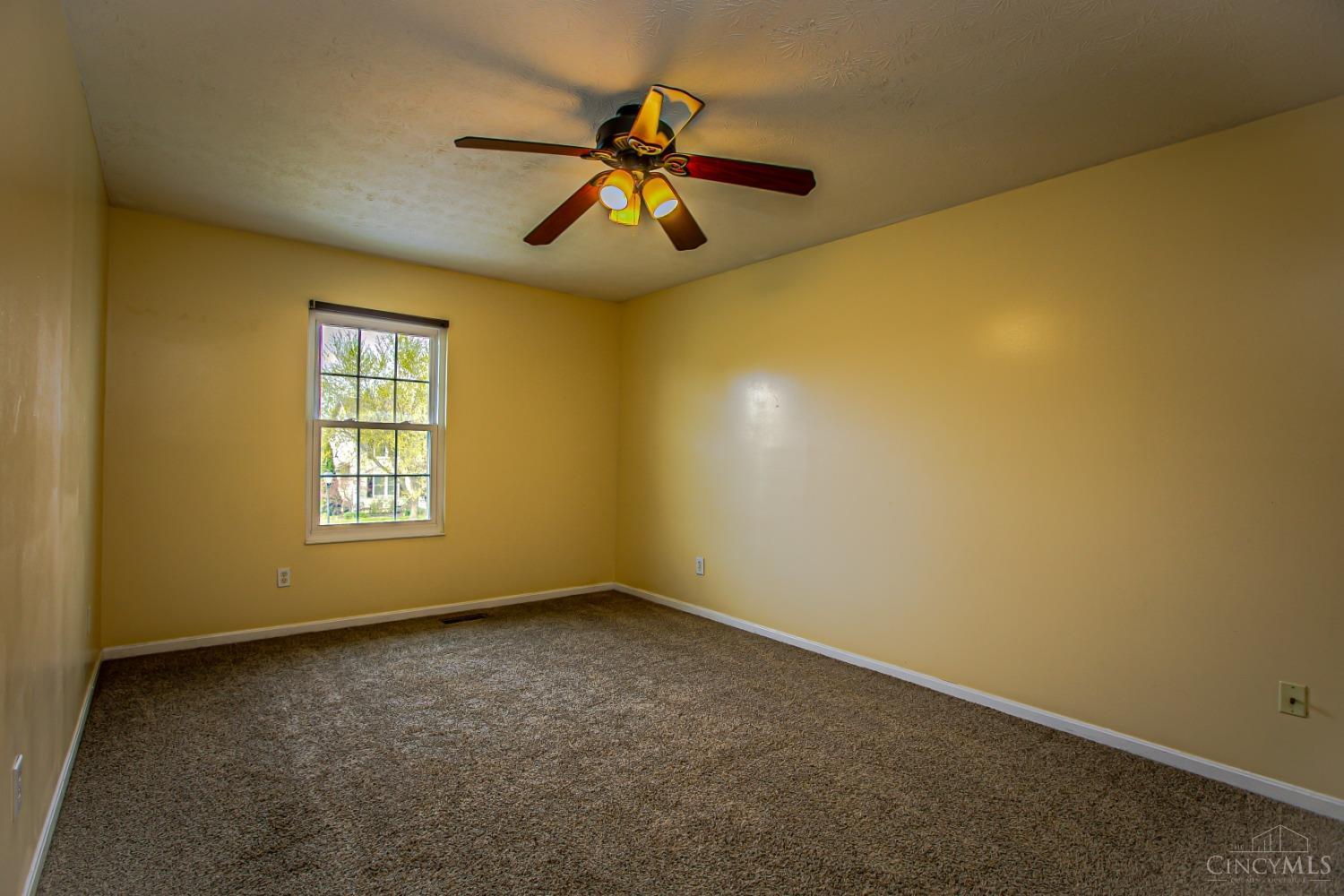 5570 Wanda Way, Fairfield Twp, Ohio image 10