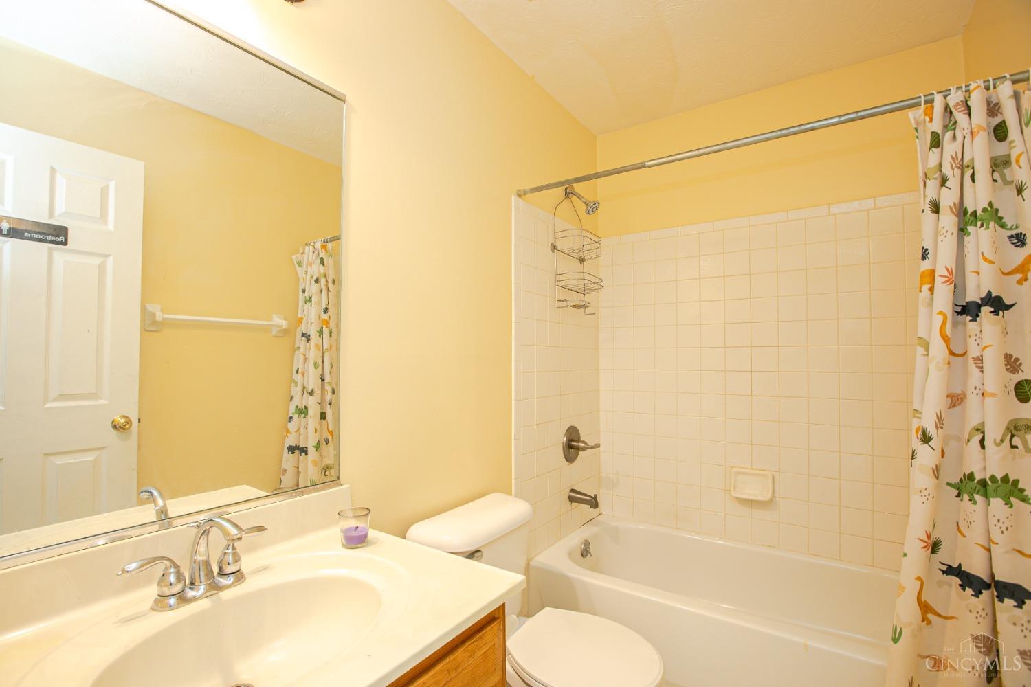 5570 Wanda Way, Fairfield Twp, Ohio image 12