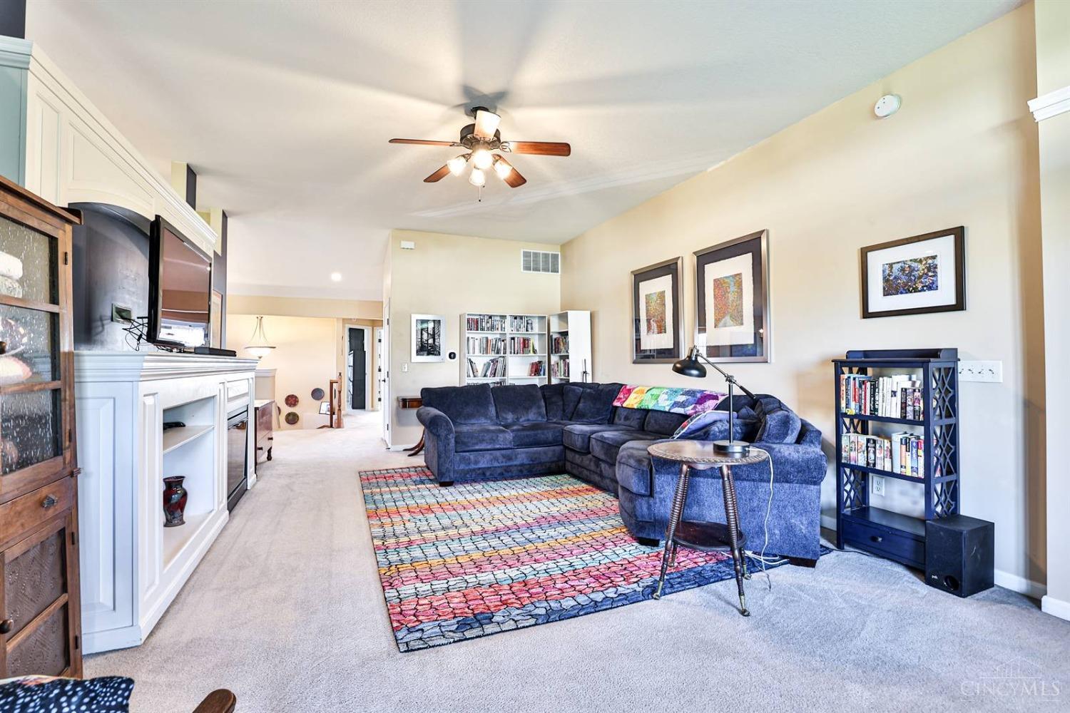 4581 Winners Circle, Batavia Twp, Ohio image 8