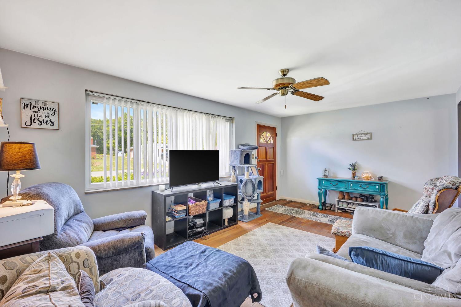 9315 Greenhedge Lane