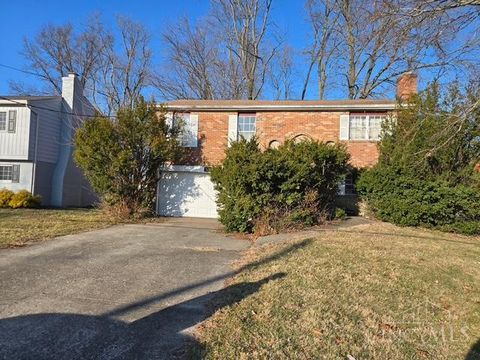 Photo of 4982 Bell Avenue, Blue Ash, OH 45242 (MLS # 1865475)