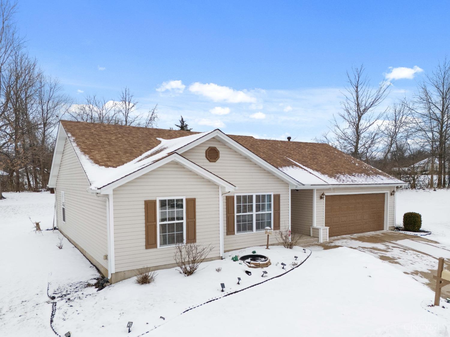 124 Mimosa Court, Hamilton, Ohio image 1