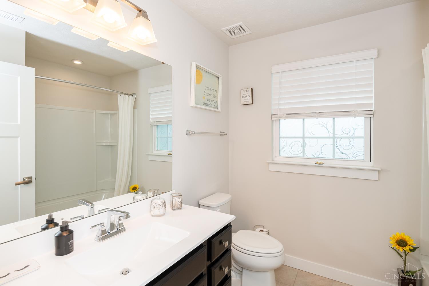 5121 Red Buckeye Drive, Tipp City, Ohio image 26