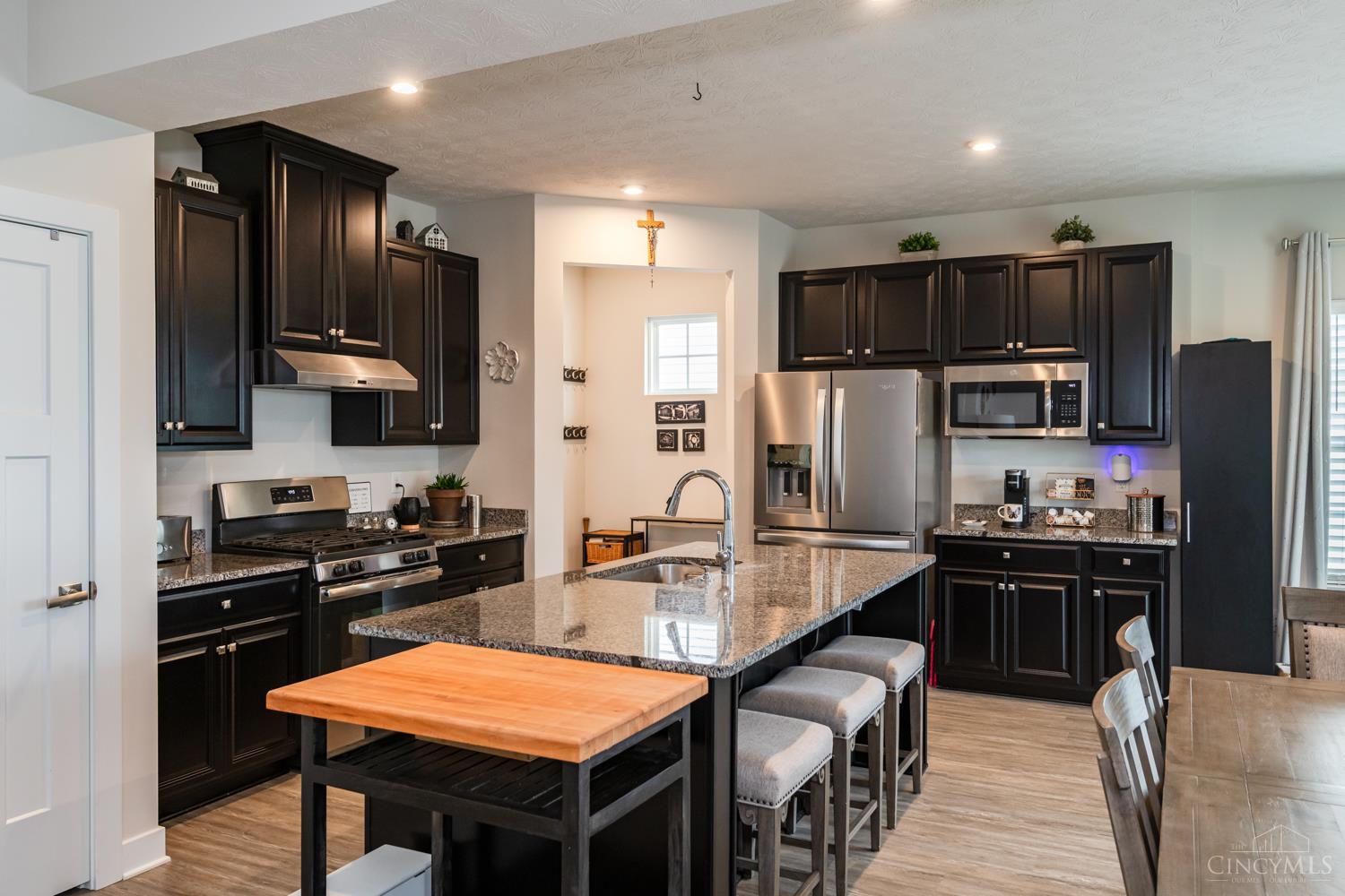 5121 Red Buckeye Drive, Tipp City, Ohio image 16