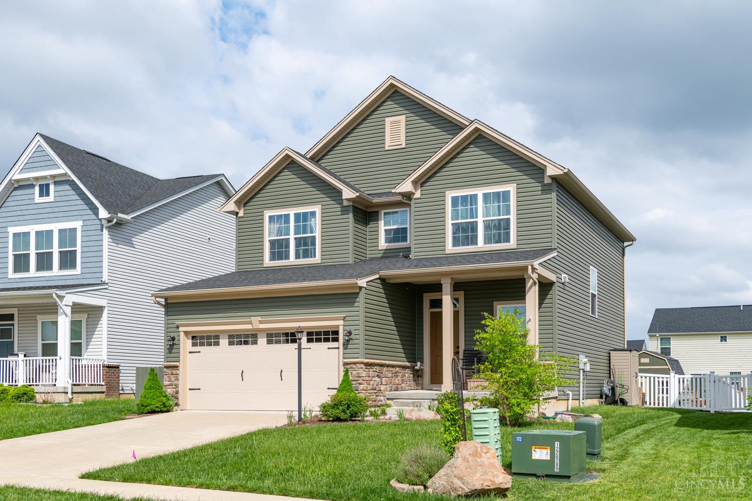 5121 Red Buckeye Drive, Tipp City, Ohio image 3
