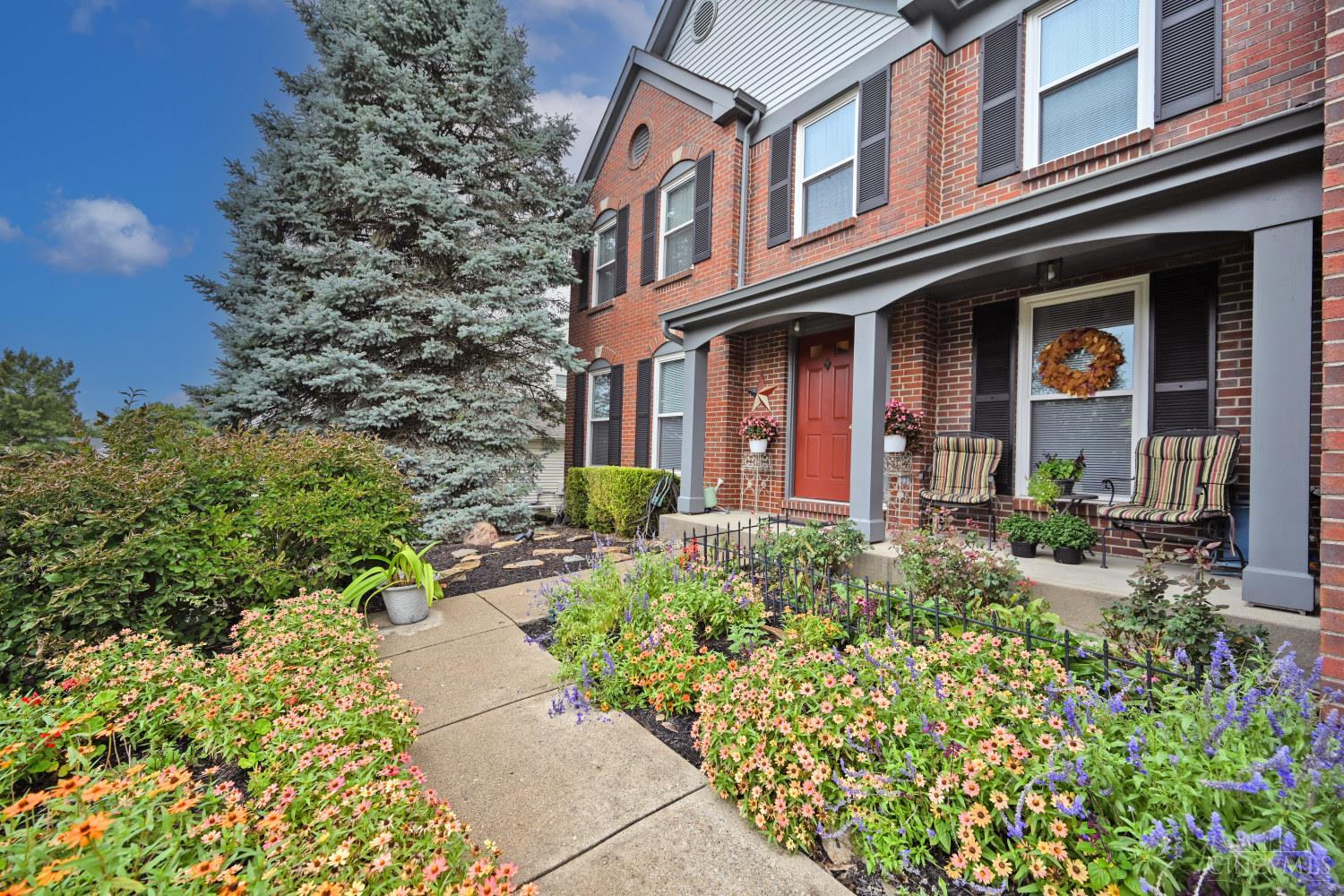 208 Eagleview Way