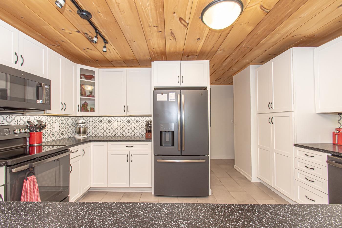 4490 W National Road, Butler Twp, Ohio image 18