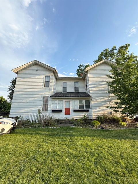 Photo of 8313 Hendrickson Road, Middletown, OH 45044 (MLS # 1879141)