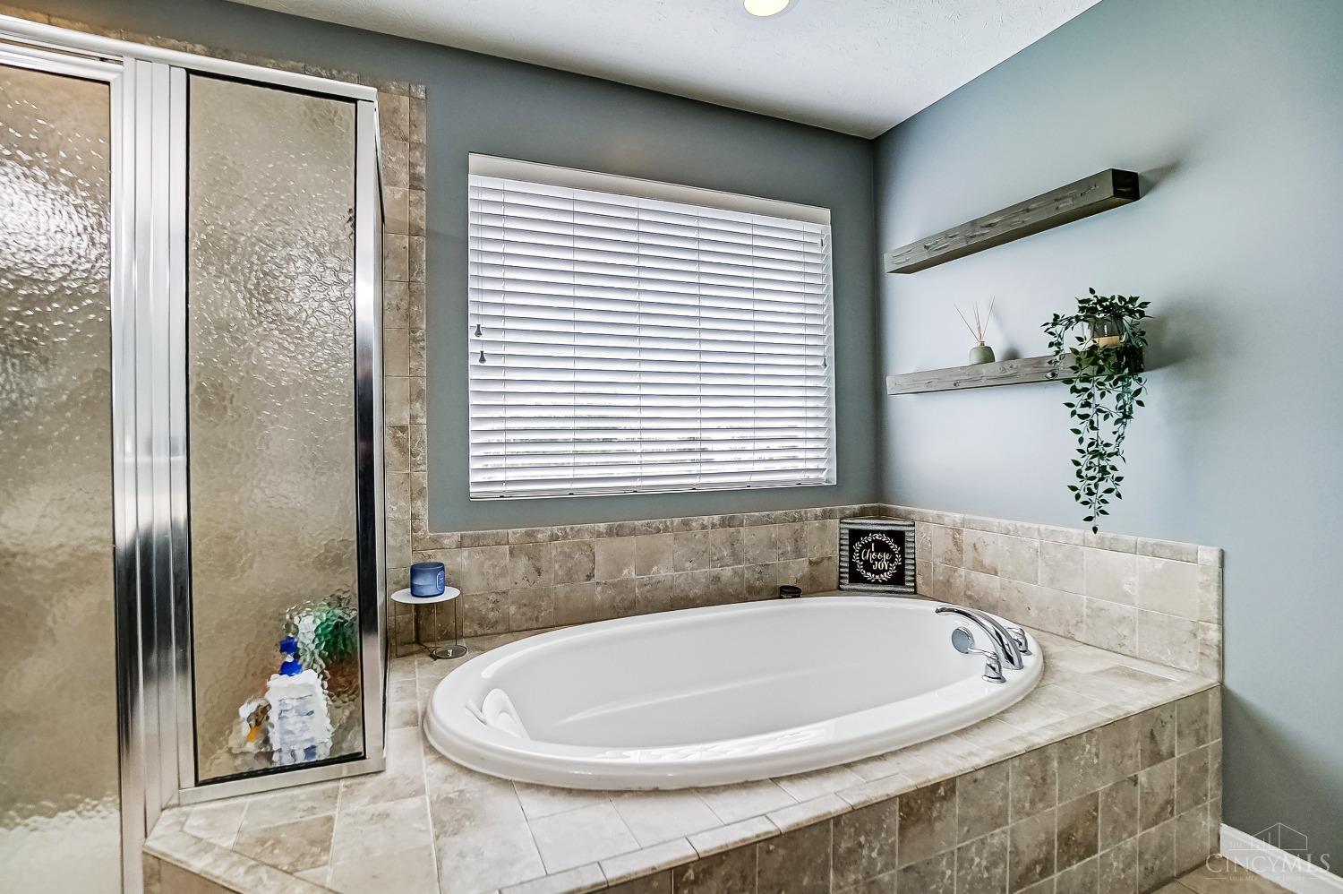533 E Brooke Drive, Monroe, Ohio image 34