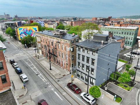 Townhouse For Sale - 1909 Race Street #2<br/> Cincinnati, OH 45202