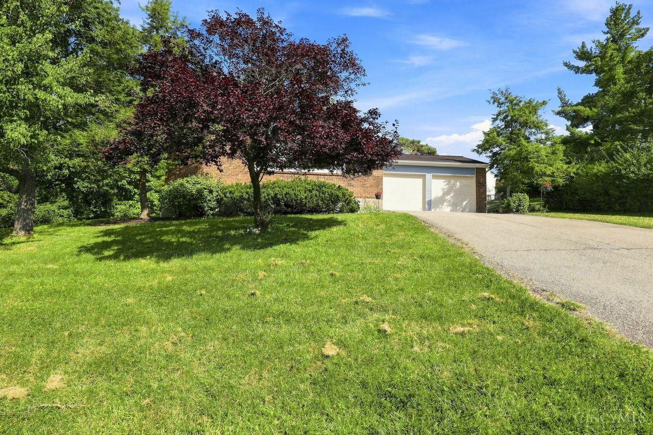 98 Waxwing Drive