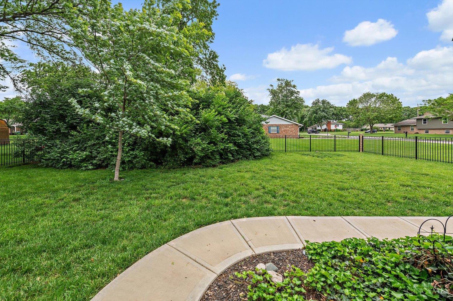 5135 Lamonte Drive, Fairfield, Ohio image 27