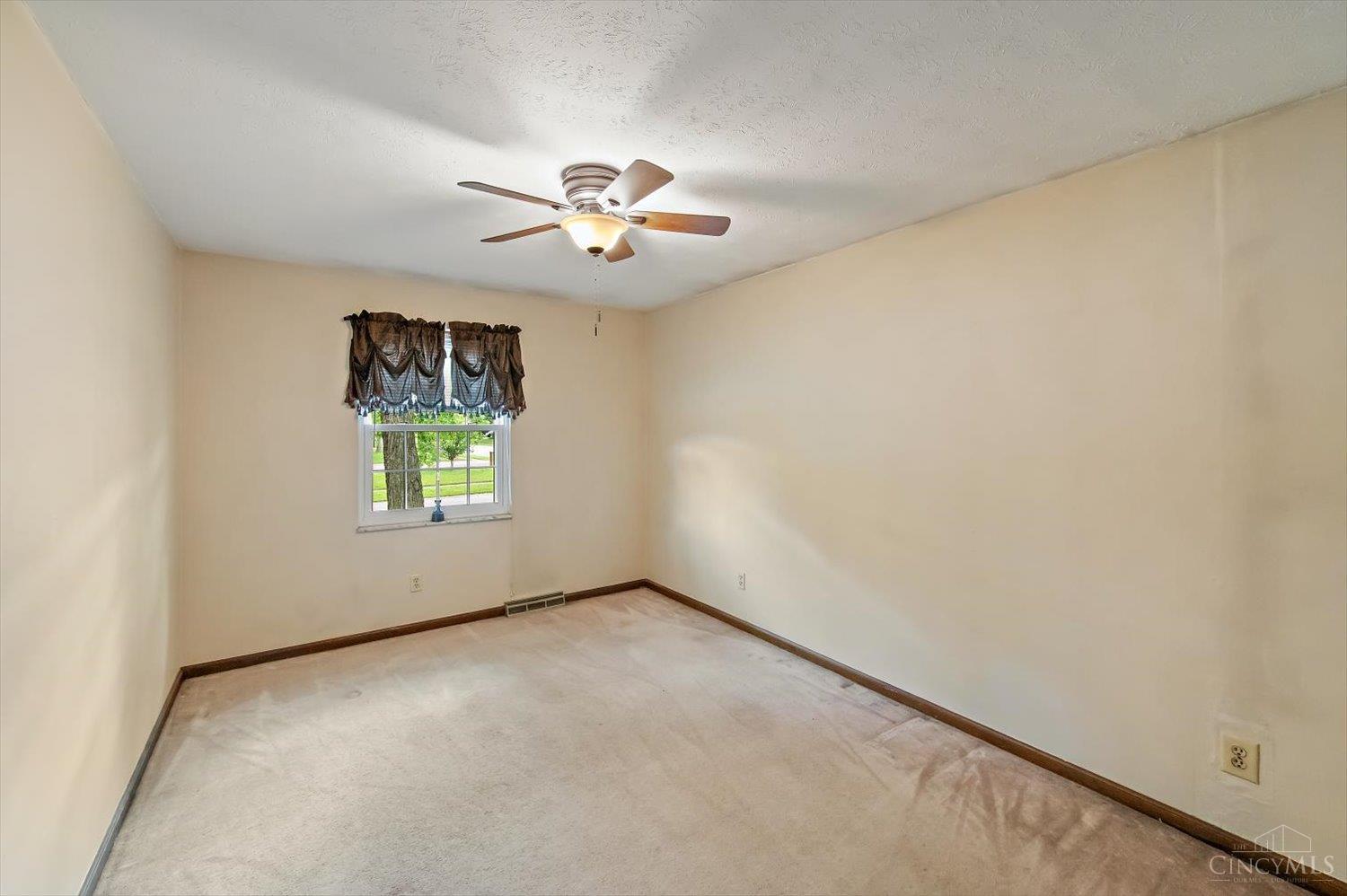 5135 Lamonte Drive, Fairfield, Ohio image 16