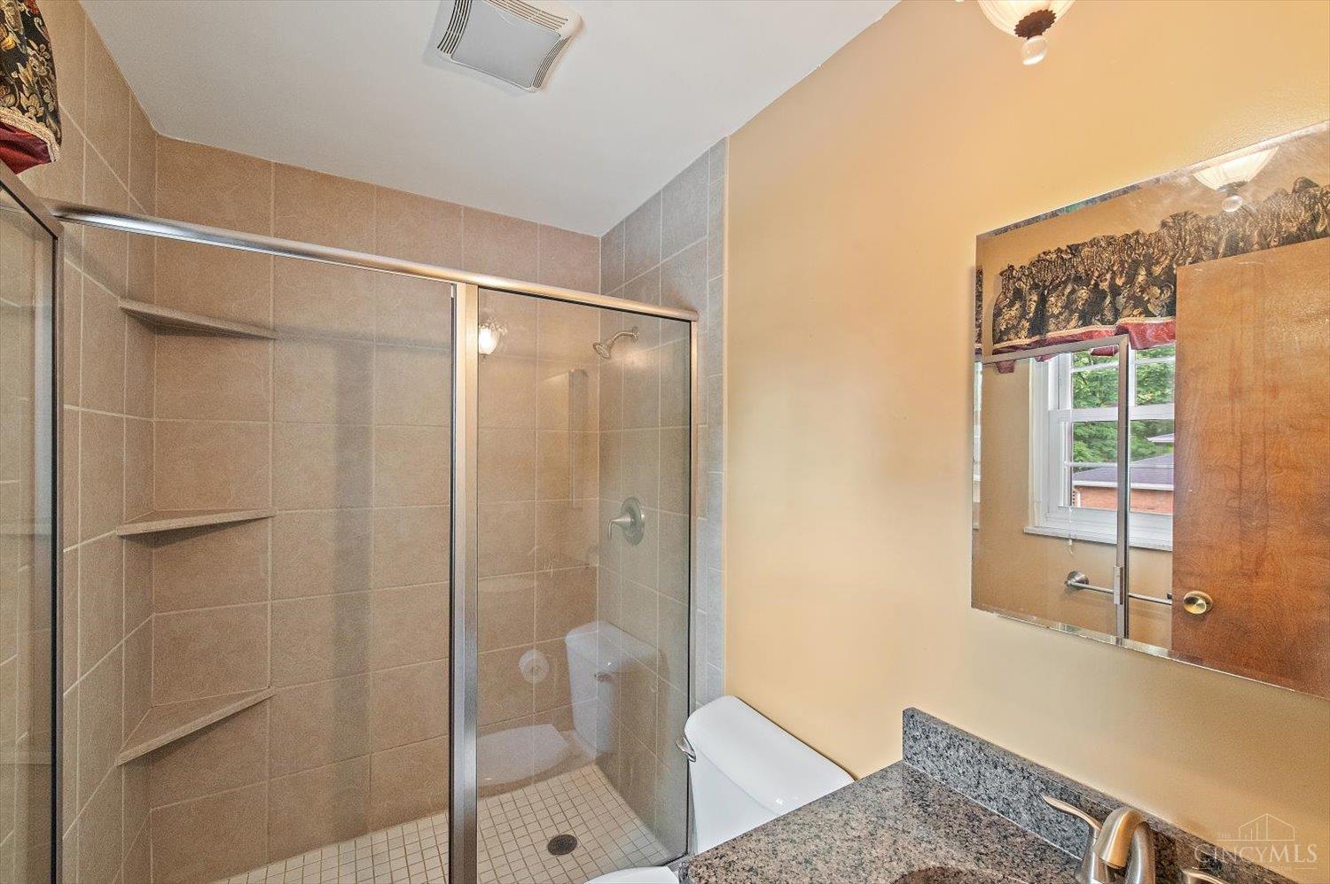 5135 Lamonte Drive, Fairfield, Ohio image 14
