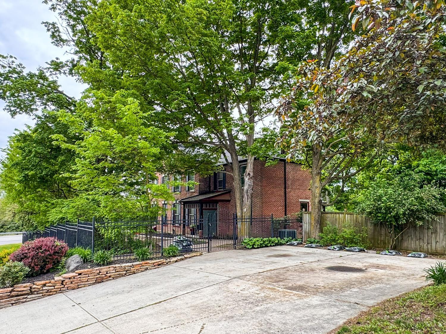 Springfield, Ohio 45504, United States, 4 Bedrooms Bedrooms, ,2 BathroomsBathrooms,Residential,Active,193344