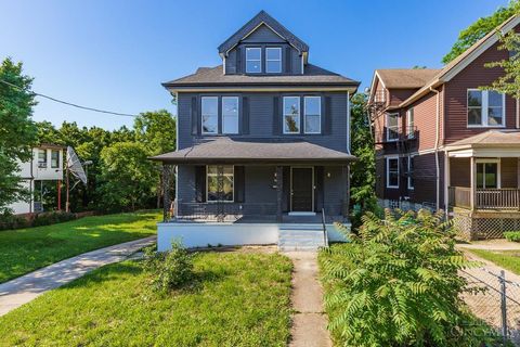 Homes For Sale - 871 Hutchins Avenue<br/> Cincinnati, OH 45229