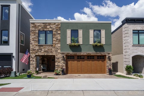 Photo of 5749 Sanctuary Place, Cincinnati, OH 45230 (MLS # 1884167)