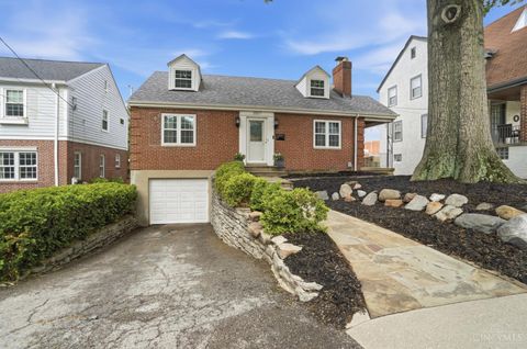 Photo of 3507 Victoria Place, Cincinnati, OH 45208 (MLS # 1878134)