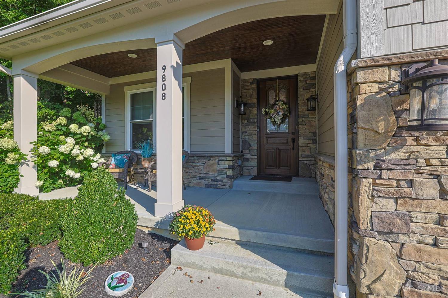 9808 Orchard Trail