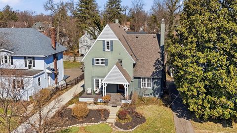 Photo of 1284 Paddock Hills Avenue, Cincinnati, OH 45229 (MLS # 1870197)