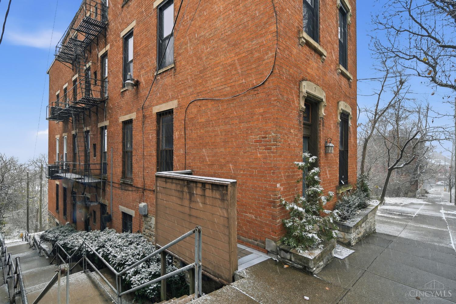 29 Mulberry Street