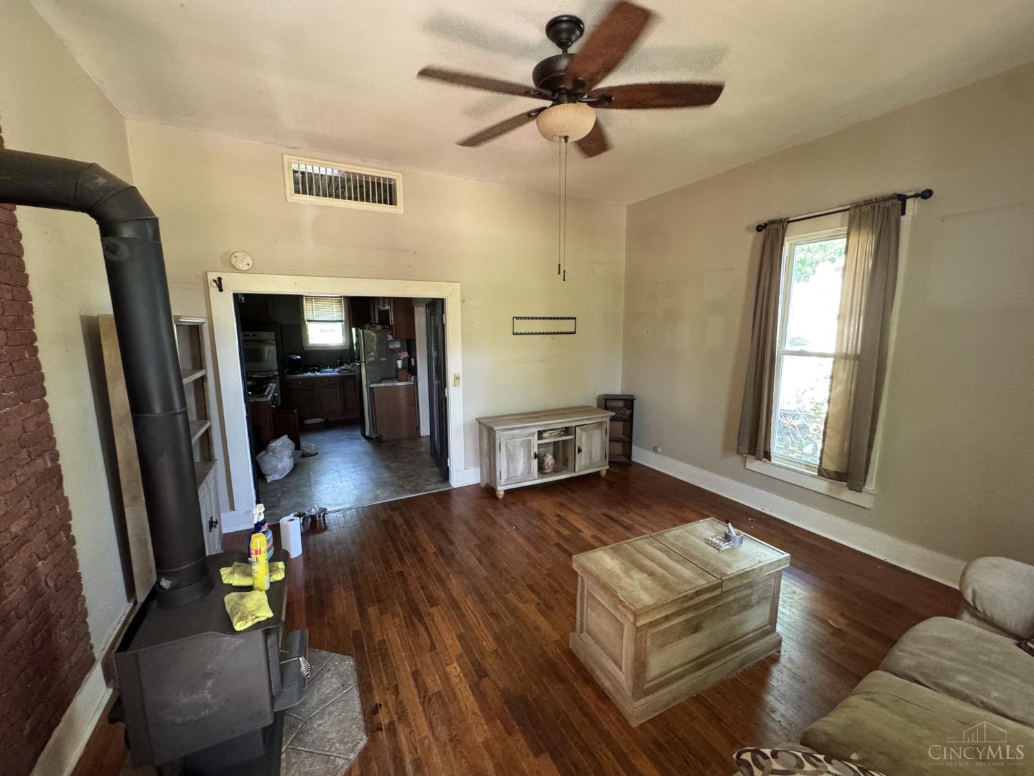 388 W Hendricks Street, Camden, Ohio image 2
